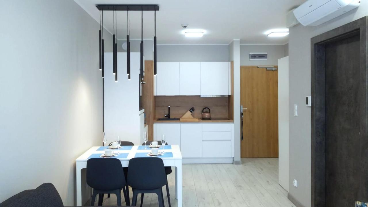Private Apartment, Aircondition, Hd Tv Pl & De, Wifi, Garage, Fully Equipped, Near Beach Kołobrzeg Exterior foto